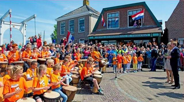 Optreden voor het Koningspaar